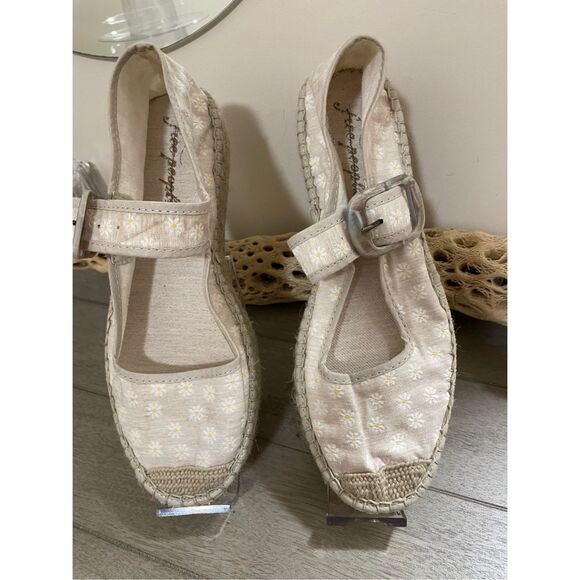 Free People Surfside Daisy Mary Janes Size 36 - Picture 4 of 8